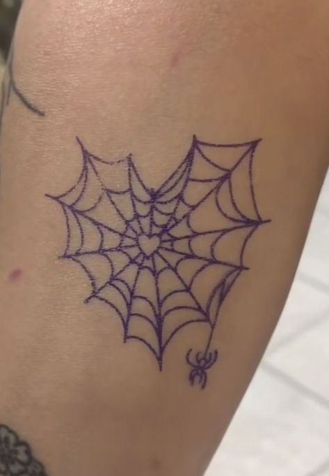 Patchwork, Spider Aesthetic Tattoo, Heart And Spider Tattoo, Spider Man Heart Tattoo, Simple Tattoos Heart, Heart Bobwire Tattoo, Spiderman Related Tattoos, Spiderman Line Tattoo, Heart Shape Spider Web Tattoo