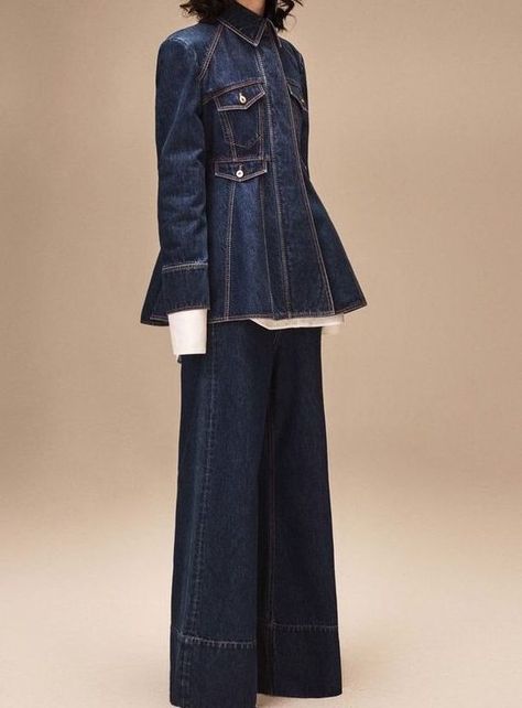 Denim fashion - Ellery Resort 2017 collection - photo Resort 2017 Fashion, Denim Inspiration, All Jeans, Mode Jeans, Denim Outfit, Mode Inspiration, Looks Style, Fashion 2017, Mode Style