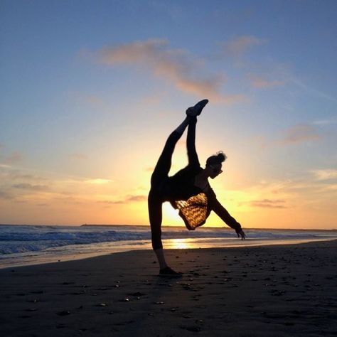 Sunset shadows   #dance #dancer #sunset #flexible #sport #ballet #tilt #beauty  @mandysantiago10 Collage, Ballet, Health, Dance Tilt, 2024 Vision, Vision Board, Dancer, Celestial Bodies, Pins