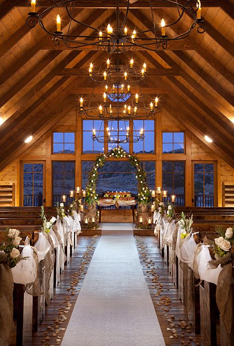 Romantic Wedding Venues in the US - Brush Creek Ranch, The Lodge and Spa Saratoga, Wyoming Wedding Venues Church, Christmas Lights Outside, Romantic Wedding Venue, Rustic Winter Wedding, Wedding Winter, Aisle Decor, Wedding Aisle, Chapel Wedding, Deco Table