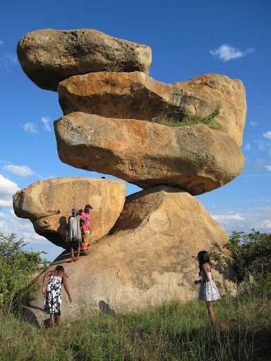 Balancing Rocks Africa Travel, Amazing Nature, Land Art, Balancing Rocks, Matka Natura, Natural Rock, Rock Formations, Natural Phenomena, Zimbabwe