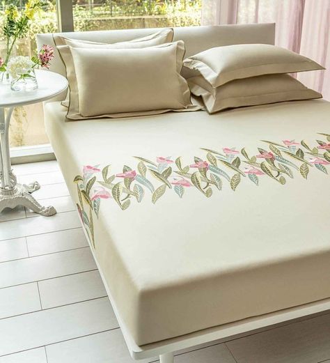 Bedsheet Designs Embroidery, Embroidered Bed Sheets, Embroidery Designs For Pillow Covers, Embroided Bedsheets, Bedsheets Designs Handmade, Embroidery Designs For Bedsheets, Bedsheets Designs Embroidery, Painting Bedsheets Design, Cotton Bedsheets Designs