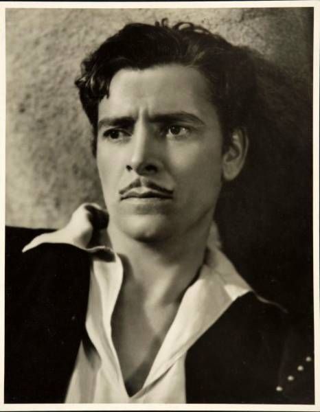 ronald colman...gentleman of the cinema Ronald Colman, Hooray For Hollywood, Classic Movie Stars, Hollywood Icons, Silent Movie, Silent Film, Golden Age Of Hollywood, Hollywood Actor, Classic Films