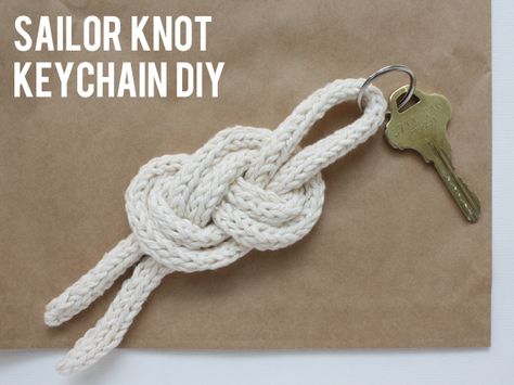 DIY Sailor Knot Keychain Apartment Crafts, Knot Keychain, Key Holder Diy, Sailor Knot, Keychain Craft, Nautical Knots, Keychain Diy, Finnick Odair, Sailor Knots