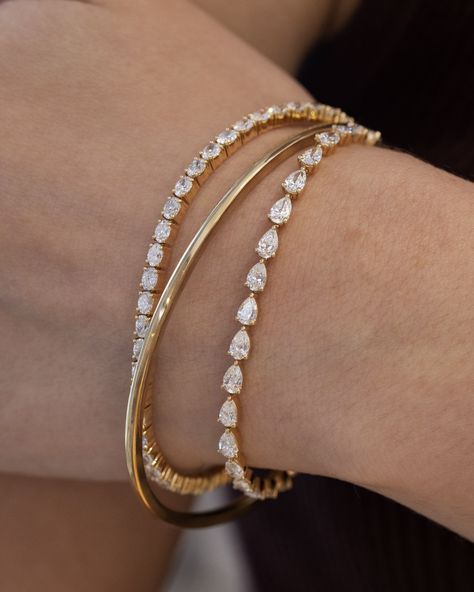 Europe Jewelry, Minimalist Accessories Jewellery, Bracelets Collection, Diamond Bracelet Design, Queen Jewelry, Expensive Jewelry Luxury, Antique Jewellery Designs, Pearl Necklace Designs, Accesories Jewelry