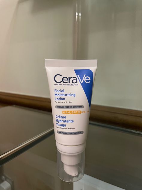 Light Weight Moisturizer, Cerave Facial Moisturizing Lotion, Skincare Cerave, Cerave Moisturizer, Cleanser Sensitive Skin, Cerave Skincare, Dermatologist Recommended Skincare, Perfect Skin Care Routine, Hydrating Moisturizer