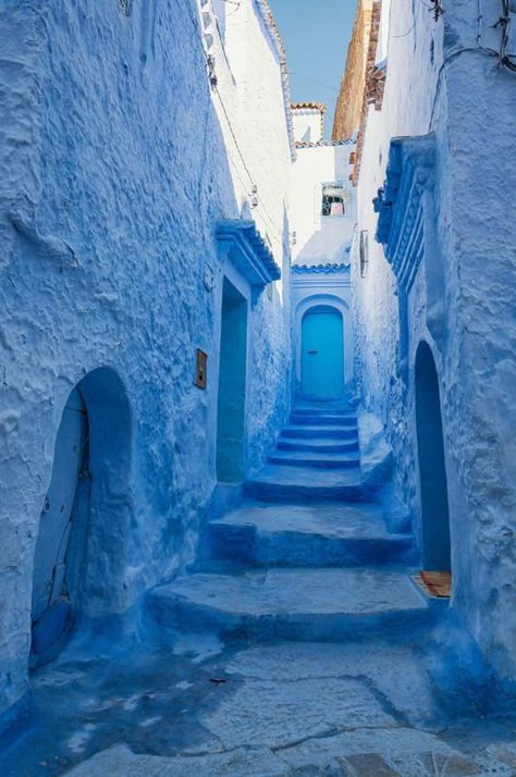 Why The City of Chefchaouen in Morocco is Entirely Blue? Image Bleu, Photo Bleu, Wallpaper Macbook, Moorish Architecture, Blue Aesthetic Dark, Baby Blue Aesthetic, Light Blue Aesthetic, Blue Aesthetic Pastel, Blue Pictures