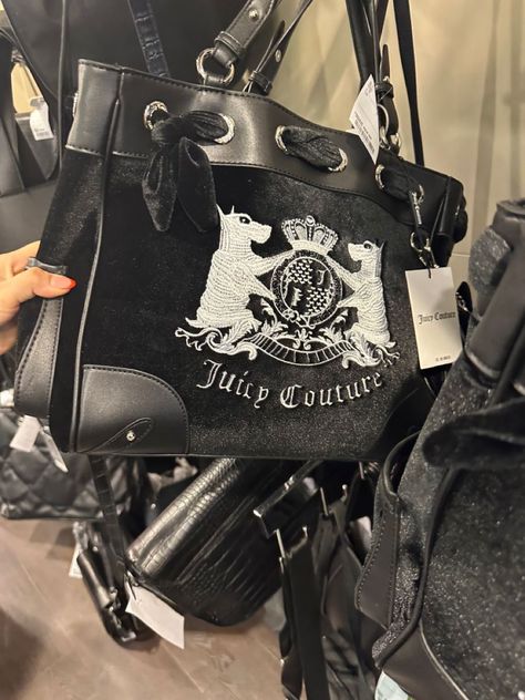 TKMAX find Couture, Juicy Couture Bags Black, Vintage Juicy Couture Bags, Ms Juicy, Juicy Couture Aesthetic, Goth Bags, Juicy Bag, Mcbling Fashion, Juicy Couture Bag