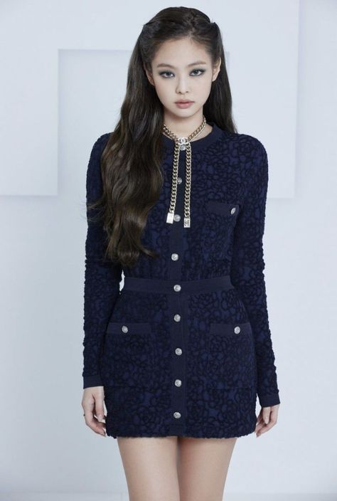 BLACKPINK's Jennie Kim wears a classic Chanel dress for a Chanel event. Books, Chanel, Pink, Jennie Kim, Books Wattpad, Wattpad