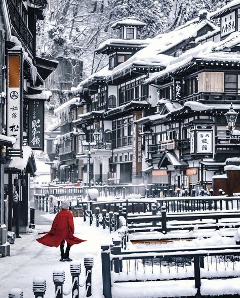 Ginzan Onsen Japan - Discover this wonderful hot spring town in Yamagata prefecture, Japan  #Ginzan #Onsen #Yamagata #Japan # Travel #Blog #AsianWanderlust  Credits: @yako_flpr3 Yamagata, Beautiful Japan Scenery, Ginzan Onsen Yamagata, Ginzan Onsen, Japan In Winter, Yamagata Japan, Japan Scenery, Onsen Japan, Japan Nature