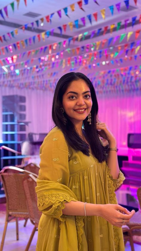 Ahaana Krishna (@ahaana_krishna) • Instagram photos and videos Ahana Krishna Instagram, Ahaana Krishna Instagram, Ahaana Krishna In Saree, Ahana Krishna, Ishaani Krishna, Ahaana Krishna, Saree Draping, Churidar Designs, Hair Make Up