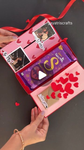 DIY Chocolate Day 🍫 Gift idea #chocolateday #chocolatedaygiftidea #valentinesgift #papercrafts #crafts #diy #art #papercrafting #gifti... | Instagram Diy Chocolate Gift Box Ideas, Chocolate Box Diy Paper Crafts, Birthday Gift Box Idea, Chocolate Notes Gift Ideas, Choclate Packing Gift For Kids, How To Make Gift Boxes Birthday, Chocolate Card Ideas, Candy Box Ideas Diy, Chocolate Gift Box Ideas Diy