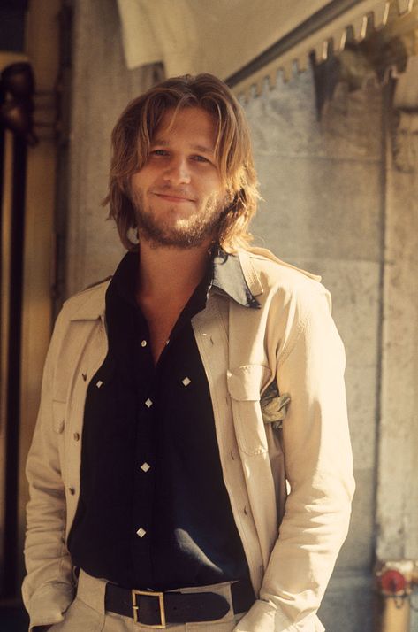 What Jeff Bridges looked like in his twenties: Beau Bridges, Lloyd Bridges, Sir Ian Mckellen, Frank Edwards, Leon Bridges, Rolling Stone Magazine, Christopher Walken, Ian Mckellen, Jeff Bridges