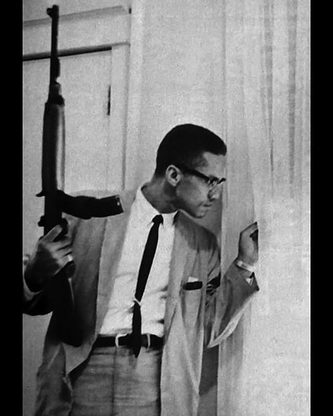 Amber  Robinson on Twitter: "Malcolm X May 19th 1925. By any means necassary… " Arte Do Hip Hop, History Icon, Arte Hip Hop, Black Leaders, Black Panther Party, By Any Means Necessary, Black Knowledge, Malcolm X, Black Love Art