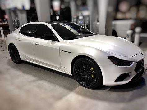 Maserati ghibli pearl wrap Vehicle Aesthetic, Engagement Suits, Dream Cars Lexus, Cars Lexus, Maserati Granturismo, Maserati Ghibli, Future Cars, Cute Couple Outfits, Black Rims