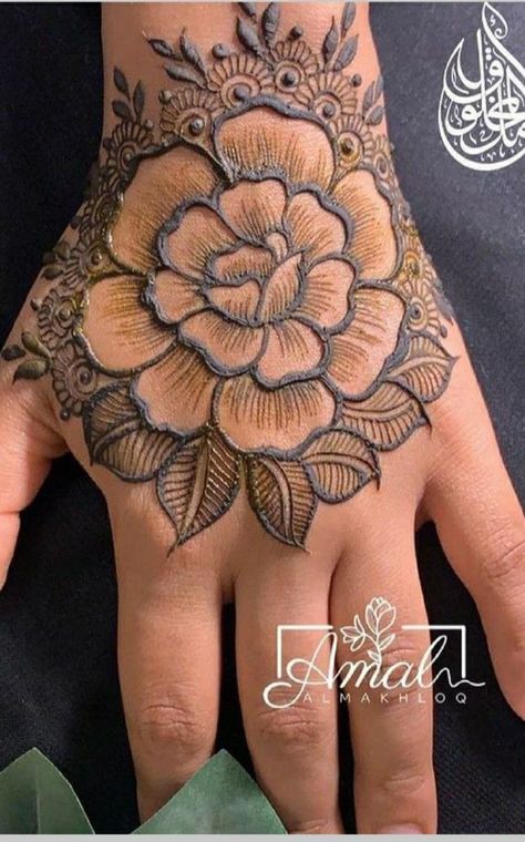 Mandalas, Mehndi Designs Back Hand Rose, Marvadi Mehndi Design, Mahendi Designs Latest Simple, Simple Back Hand Mehndi Designs Arabic, Tikka Mehndi Design, Heena Mehendi Designs Unique, Henna Rose Designs, Rose Mehndi Designs Front Hand