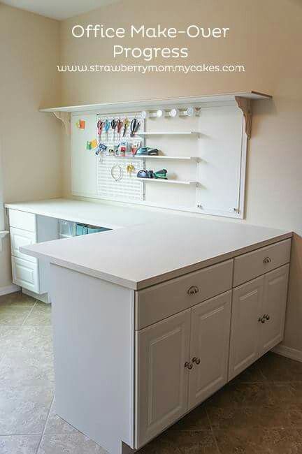 Sewing area Craft Room Wall Shelf, Craft Room Wall Cabinets, Corner Desk For Small Spaces, Corner Craft Area, Sewing Room Ideas Small Spaces, Craftroom Ideas Work Spaces, Craft Area Ideas Small Spaces, Craft Rooms Ideas, Scrapbooking Room