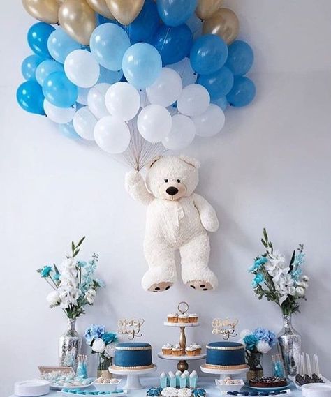 Fly away teddy bear!! Torturi Baby Shower, Baby Shower Wall Decor, Teddy Bear Baby Shower Decorations, Deco Baby Shower, 1950s Party, Idee Babyshower, Shower Bebe, Teddy Bear Baby Shower, Baby Diy