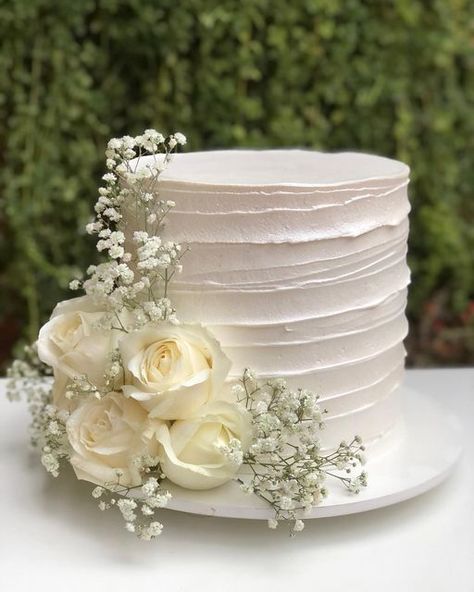 Cake For Wedding Ideas Simple, Wedding Cake Small Simple, Wedding Cake Ideas One Tier, Small Wedding Cakes Ideas, 6 In Wedding Cake, Cute Small Wedding Cakes, Wedding Cake Inspiration Simple, Small One Tier Wedding Cake, White Cake With White Flowers