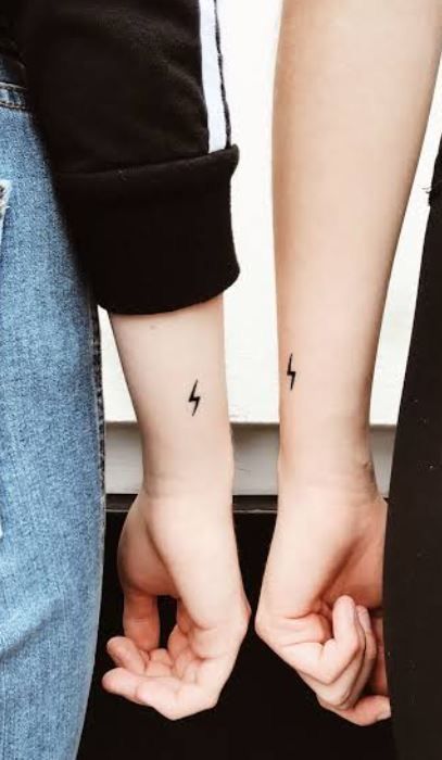 Friend Harry Potter Tattoos, Hp Matching Tattoos, Harry Potter Tattoos Best Friends, Sibling Tattoos Harry Potter, Small Harry Potter Best Friend Tattoos, Harry Potter Matching Tattoos Best Friends, Harry Potter Tattoos Castle, Harry Potter Micro Tattoo, Sibling Harry Potter Tattoos