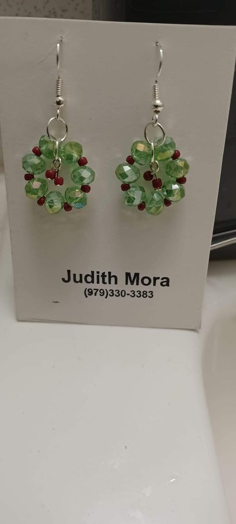 Diy Grinch Earrings, Gnome Earrings Diy, Grinch Earrings Diy, Handmade Christmas Earrings, Christmas Earrings Diy, Christmas Jewerly, Grinch Earrings, Diy Christmas Earrings, Diy Earrings Dangle