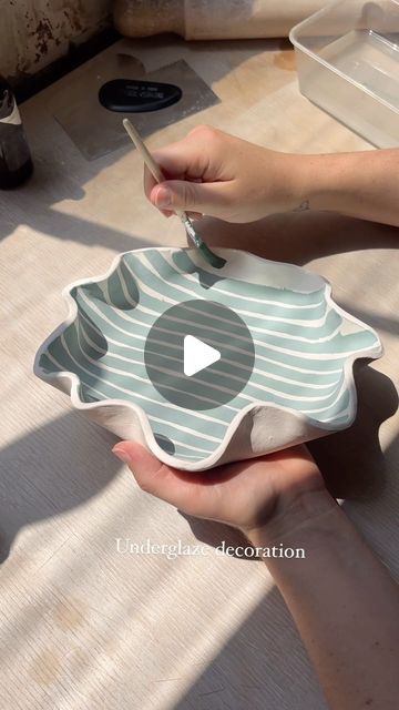 Joia Ellery on Instagram: "Make a simple handmade wavy plate with me! Excited to see how this one turns out. I’m imagining it with a Caprese salad 🍅 #clay #pottery #diypottery #homemadeceramics #wavyplates #potterystudio #perthcreatives #perthceramics #makeceramics #ceramicdecoration" Handmade Plates Pottery, How To Make Ceramic Clay, Handmade Clay Plates, Diy Clay Plate, Ceramic Plates Designs Ideas, Easy Pottery Designs, Ceramics Plates Designs, Ceramic Plate Design, Clay Plates Diy