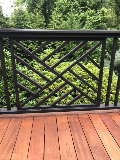 Chippendale Railing Porch, Metal Railings Outdoor Balconies, Grill Railing Design, Balcony Metal Railing Design, Wood Balcony Design, Metal Balcony Design, Front Grill Design Balcony, Contemporary Railings Exterior, Balcony Railing Design Wood