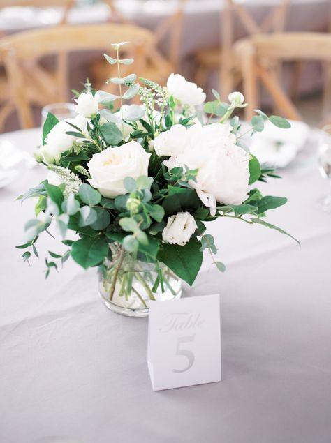 White And Green Fall Centerpieces, Elegant Wedding Shower Decorations, Simple Rustic Floral Centerpieces, Table Flowers For Wedding, Low White Flower Centerpieces, Elegant Simple Centerpieces Wedding, Small White Flower Centerpieces, Neutral Wedding Floral Arrangements, White Wedding Flowers Centerpieces Reception Ideas