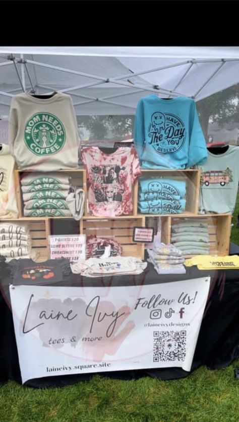 Vendor Boutique Display, How To Set Up A Shirt Booth, Tshirts Display Ideas, Clothes Display Ideas Booth, Pop Up Shop Display Ideas Craft Booths, T Shirt Vendor Booth Display Ideas Diy, T Shirt Craft Show Display, Shirt Vendor Display, T Shirt Vendor Table Display Ideas