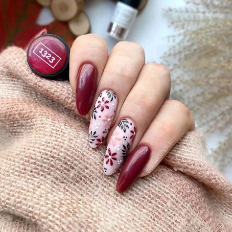 Maroon Flower Nails, Maroon Nails Almond, Red Nail Designs Classy, Almond Floral Nails, Red Floral Nails, Nails Maroon, Nail Art Fleur, Maroon Nail Designs, Burgundy Nail Designs