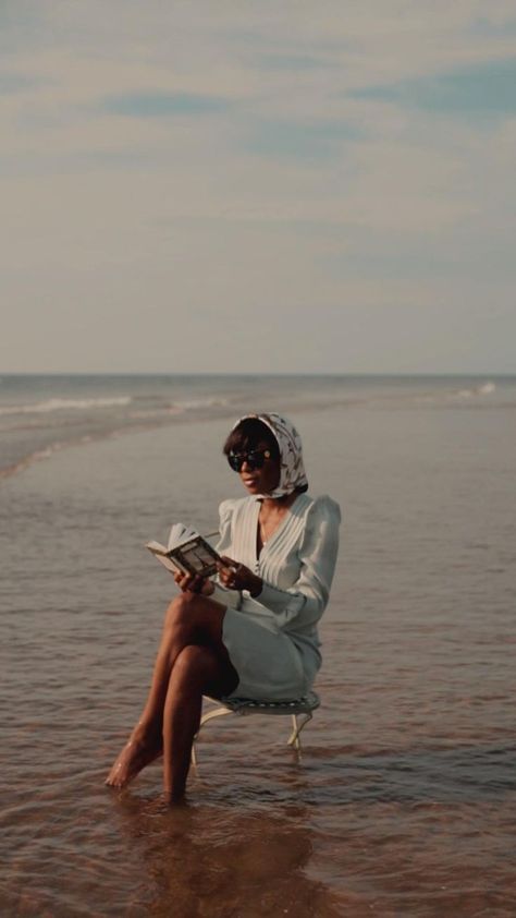 Beach Photoshoot Concept, Photo At Beach Ideas, Photo Of The Sea, Beach Sunset Shoot, Creative Beach Portraits, Concept Video Ideas, Chair On Beach Photoshoot, Beach Concept Photoshoot, Editorial Beach Photography