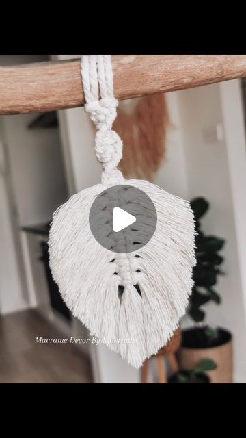 How To Make A Macrame Leaf, Macrame Leaf Tutorial, Wood Macrame, Macrame Leaf, Macrame Tutorials, Macrame Knots Tutorial, Macrame Knots Pattern, Knots Tutorial, Macrame Decor