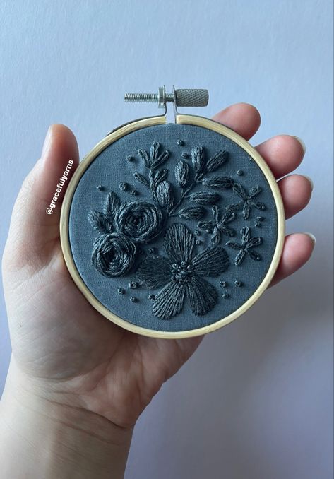 Embroider Ideas, Abstract Embroidery, Embroidery Hoodie, Diy Embroidery Patterns, Hand Embroidery Projects, 자수 디자인, Sewing Embroidery Designs, Hand Embroidery Art, Embroidery Hoop Art