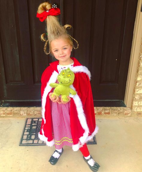 Dress Like Whoville Kids, Cindy Loohoo Costume, Cindy Loo Hoo Hair, Cindy Lou Who Hair Toddler, Cindy Loo Who Costume Diy, Cindy Lou Who Christmas Tree, Easy Cindy Lou Who Hair For Kids, Holiday Characters Spirit Week, Cindy Lou Who Costume Diy Kids