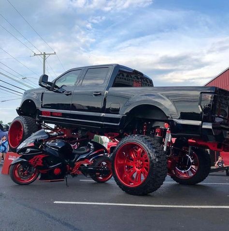 Lifted Chevy, Lifted Chevy Trucks, Truck Lift Kits, Jacked Up Truck, Big Ford Trucks, Diesel Trucks Ford, Country Trucks, Chevy Diesel Trucks, Trucks Lifted Diesel