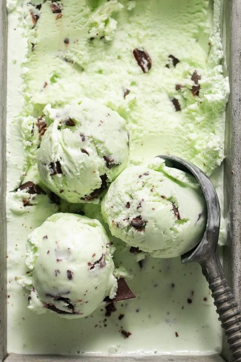 Chocolate Chip Mint Ice Cream, Chocolate Chip Mint, Green Ice Cream, Mint Chocolate Ice Cream, Ice Cream Photography, Peppermint Ice Cream, Mint Chip Ice Cream, Peppermint Extract, Homemade Chocolate Chips