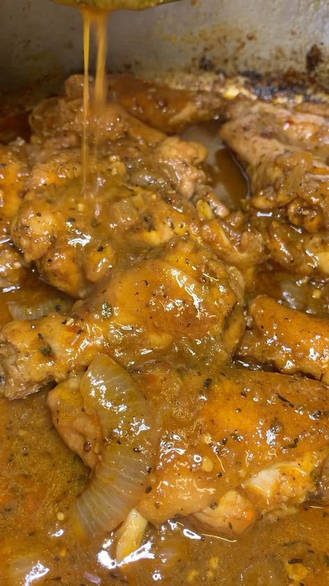 Chicken Wing Stew Recipes, Stew Chicken Wings Recipes, Smother Turkey Wings, Chicken Wing Stew, Braised Wings Recipe, Baked Wingettes Recipe, Smothered Chicken Wings In The Oven, Stewed Chicken Wings, Dinner Ideas With Chicken Wings