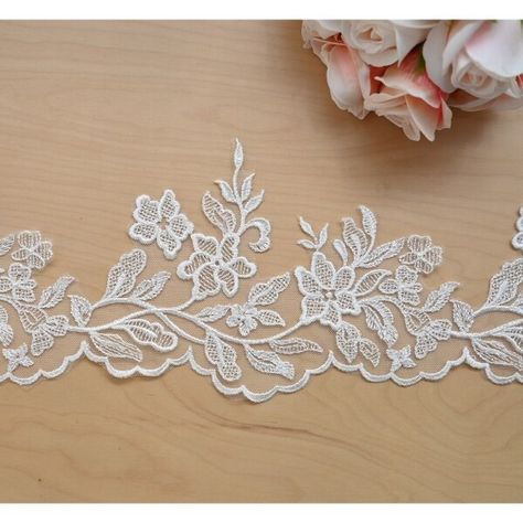 Lace Embroidery Pattern, Filipino Embroidery, Cutwork Lace Border, Embroidery Edges, Embroidery Lace Border, Veil Diy, Romantic Veil, Diy Hand Embroidery, Lace Drawing