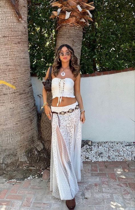 Hippie Music Festival Outfit Ideas, Coachella Skirt, Dresses For Festivals, Mode Coachella, Summer Music Festival Outfits, Outfit Ideas Festival, Coachella Outfit Ideas, Outfits Coachella, Coachella Fits