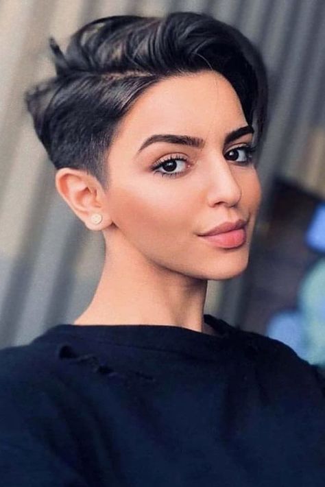 Black Undercuts #shorthaircuts #shorthairstyles #undercut ❤ Our collection of short hair trends will surprise you. You will see all the faves among celebrities. Get inspired for your own trendy short cut. #lovehairstyles #hair #hairstyles #haircuts Short Hairstyles, Crown Hairstyle, Hair Styles For Short Hair, Peinados Aesthetic, Styles For Short Hair, Trendy Hair Styles, Peinados Hair Styles, Styles Ideas, Fall Hair Colors