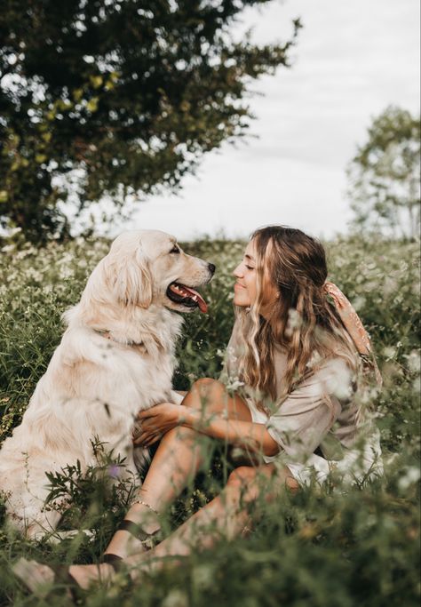 Dog And Me Photoshoot Fall, Dog And Mom Photoshoot, Senior Pics With Dogs, Dog Photoshoot Ideas With Owner, Dog Owner Photoshoot, Dog Family Pictures, Family Dog Photos, Dog Photoshoot Pet Photography, Pet Photography Poses