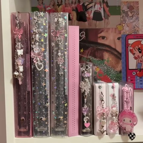 Kpop Albums Shelf Aesthetic, Kpop Photocard Binder Ideas, Aespa Binder Cover, Kpop Binder Deco Cover, Photocard Binder Deco, Photocard Binder Ideas, Binder Decoration Ideas, Kpop Binder Deco, Kpop Collect Book