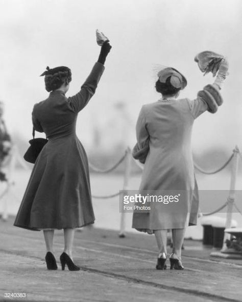 Waving Goodbye Prince Charles And Princess Anne, Bowes Lyon, Queen Elizabeth The Queen Mother, Waving Goodbye, Queen Elisabeth, Margaret Rose, The Queen Mother, Africa Tour, 31 March