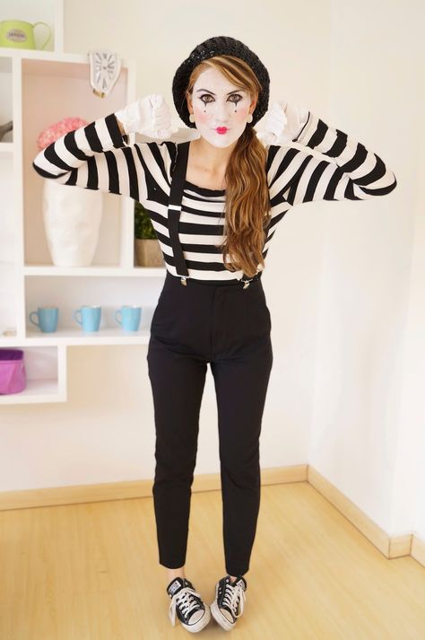 Best Girl Halloween Costumes, Mime Costume, Costumes Design, Halloween Costume Design, Kostum Halloween, Diy Halloween Costumes For Women, Diy Kostüm, Homemade Halloween Costumes, Witch Halloween Costume