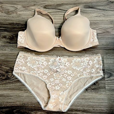 Light Cream And Ivory Lace Bra And Panty Set. The Bra Is Brand New Without Tags. The Panties Have Tags Attached. Size 38c And Size L Undies. Make An Offer I Have More Vs Sets Listed. Bra And Panty Set, Massage Therapist, Light Cream, Victoria Secret Bras, Bra And Panty Sets, Ivory Lace, Lace Bra, Cream White, Victoria’s Secret