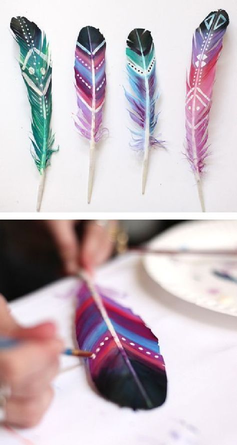 Talk about festival vibes! Check out these DIY Painted Feathers to learn how easy it can be to bring a boho feel to any outfit—or use them in your home decor. Painted Feathers, Feather Diy, Diy Boho, Feather Crafts, Feather Painting, Feather Art, Painting Diy, Diy Crafts To Do, Craft Projects For Kids