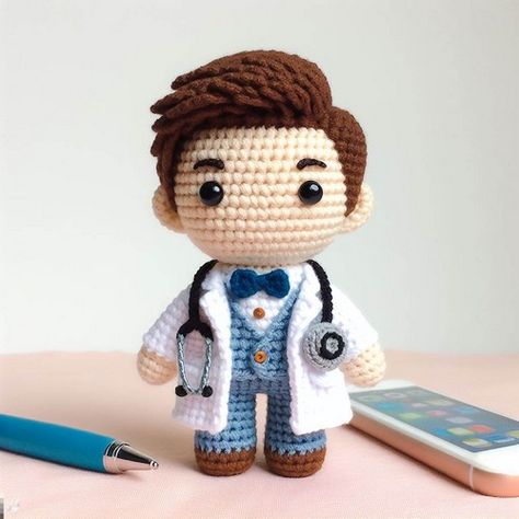 Amigurumi Patterns, Doctor Crochet Pattern Free, Crochet Doctor, Crochet Superhero, Superhero Dolls, Disney Crochet Patterns, All Crafts, Easy Crochet Animals, Cute And Cuddly