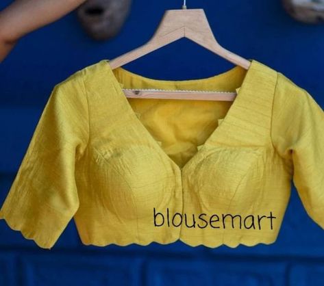 Yellow Blouse Designs, Mustard Yellow Blouse, Blouse Crop Top, Blouse Sari, Model Blouse, Latest Blouse Designs Pattern, Latest Model Blouse Designs, Blouse Designs High Neck, Blouse Crop