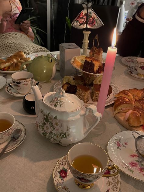 Fairy Birthday Tea Party, Creepy Tea Party Aesthetic, Yea Party Themed Birthday, Whimsigoth Tea Party, Grunge Tea Party, Tea Party Restaurant, Tea Time Aesthetic Outfits, Afternoon Tea Party Outfit, Tea Party Aesthetic Photoshoot