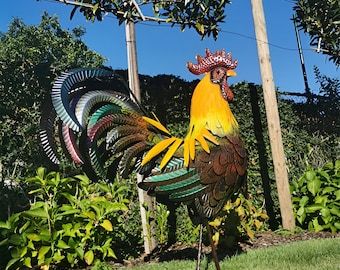 Beautiful Rooster, Art Fer, Rooster Statue, Metal Windmill, Metal Rooster, Fire Breathing Dragon, Dragon Sculpture, Patio Inspiration, Garden Animals